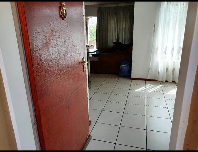 2 bed property to rent in WINCHESTER HILLS